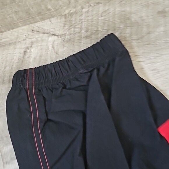 Jordan Jumpsuit Windbreaker Size Medium Red Black Full Bodysuit move to zero - Picture 9 of 11